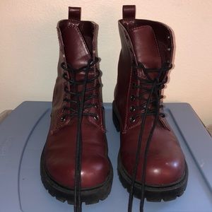 Divided burgundy Boots from H&M